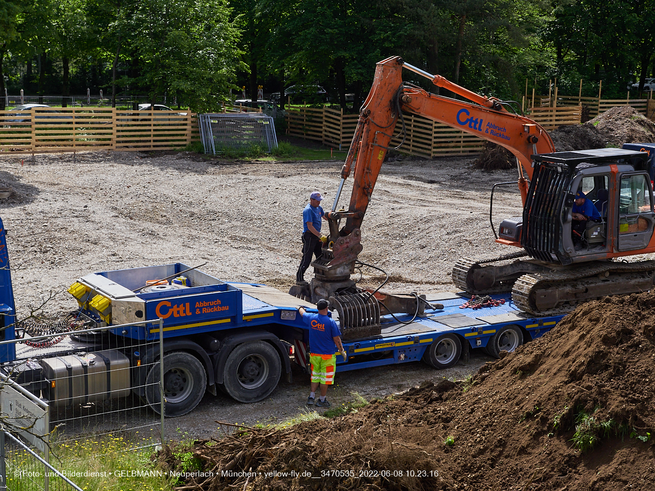 08.06.2022 - Baustelle zur Mütterberatung und Haus für Kinder